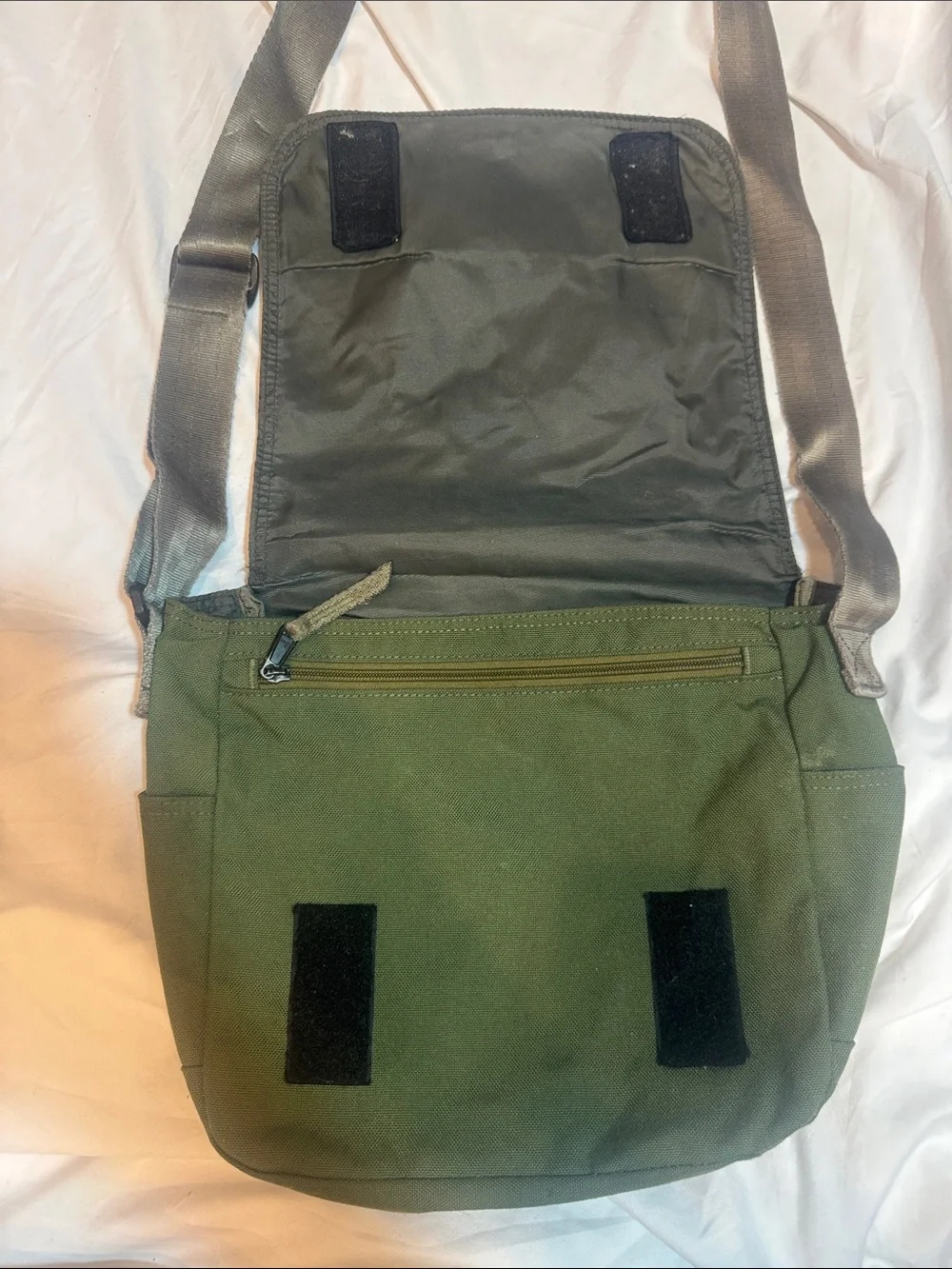 Brooklyn Industries Green Canvas Messenger with Gray Strap